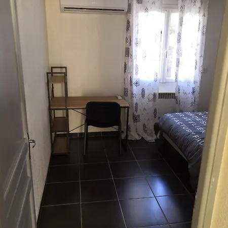 Daire Spacieux, Lit, Reactif, Proche Montagne Mer, Lumineux, Bien Equipe, Agreable, Chambre, Micro Maison Et Maison, Bien Regarder