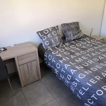 Spacieux, Lit, Reactif, Proche Montagne Mer, Lumineux, Bien Equipe, Agreable, Chambre, Micro Maison Et Maison, Bien Regarder Apartment
