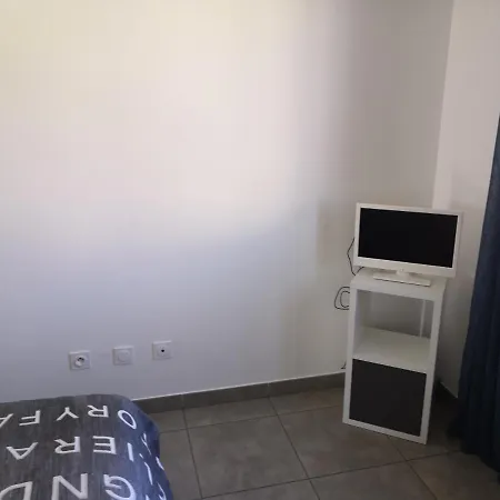 Spacieux, Lit, Reactif, Proche Montagne Mer, Lumineux, Bien Equipe, Agreable, Chambre, Micro Maison Et Maison, Bien Regarder Daire