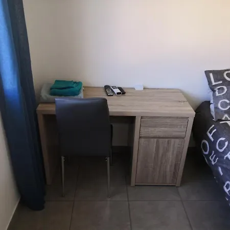 Daire Spacieux, Lit, Reactif, Proche Montagne Mer, Lumineux, Bien Equipe, Agreable, Chambre, Micro Maison Et Maison, Bien Regarder Perpignan