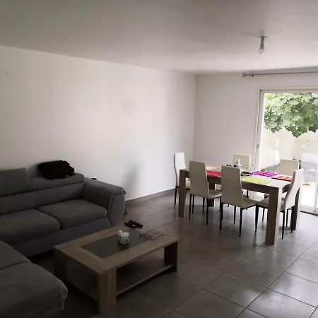 Spacieux, Lit, Reactif, Proche Montagne Mer, Lumineux, Bien Equipe, Agreable, Chambre, Micro Maison Et Maison, Bien Regarder Daire Perpignan