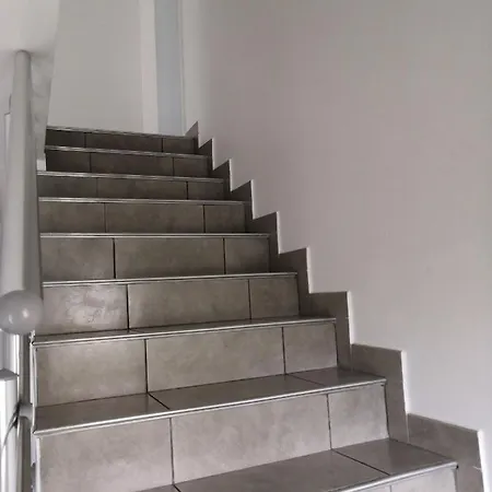 Spacieux, Lit, Reactif, Proche Montagne Mer, Lumineux, Bien Equipe, Agreable, Chambre, Micro Maison Et Maison, Bien Regarder Daire Perpignan